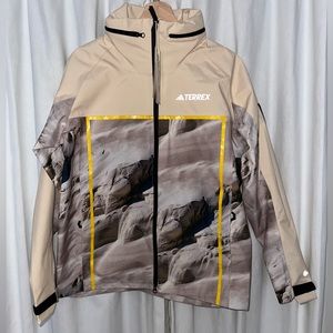 NWT: ADIDAS National Geographic Rain/RDY Jacket
